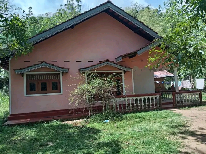 House Sale in Polgahawela