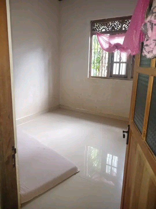 House Image 3