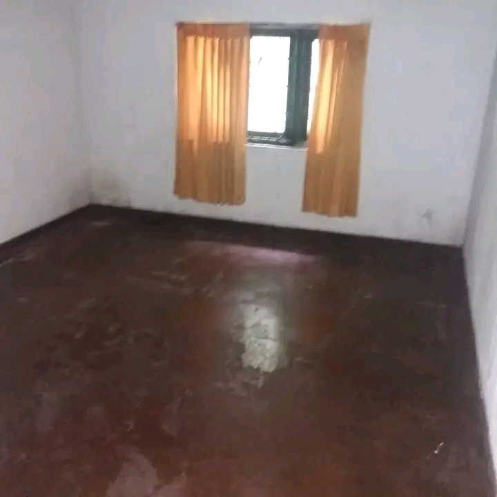 House Image 2