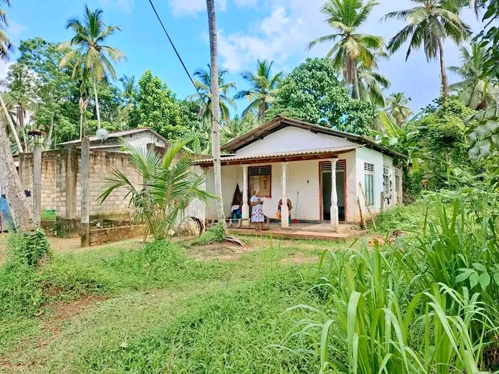 House Sale in Veyangoda
