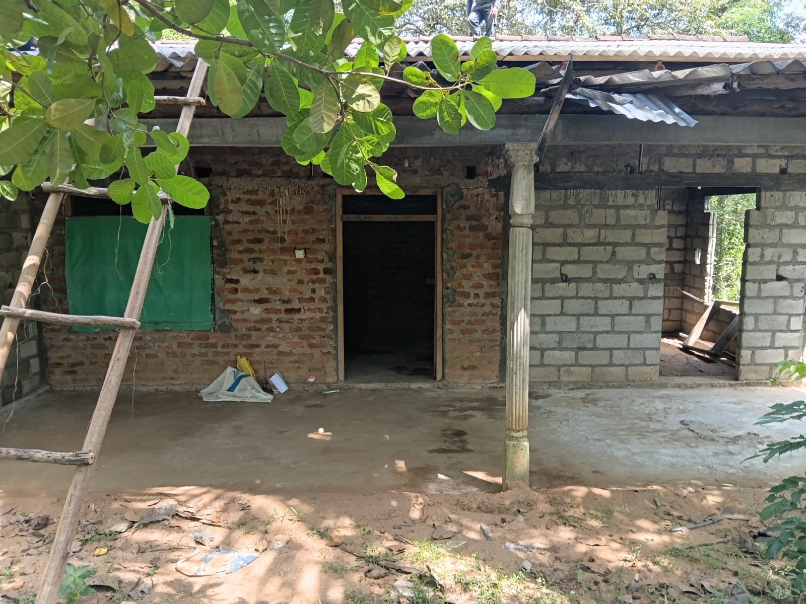 House Sale in Mahaoya