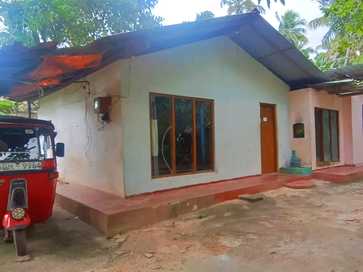 House Sale in Naththandiya