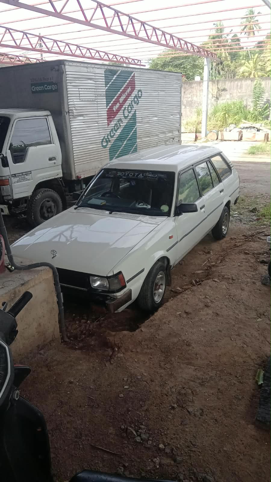 Toyota Corolla DX Wagon KE72