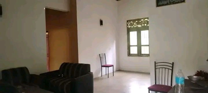 House Image 4