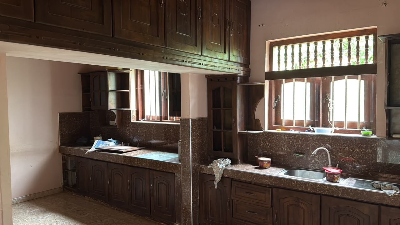 House Image 6