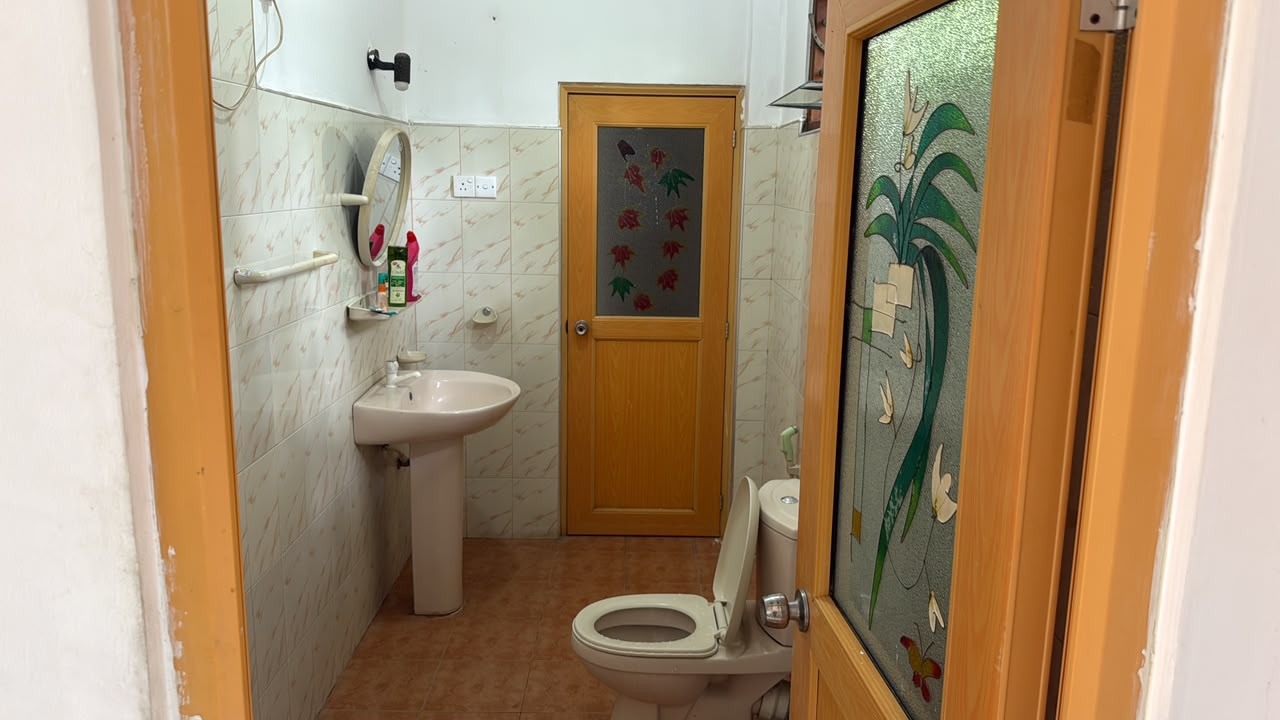 House Image 7